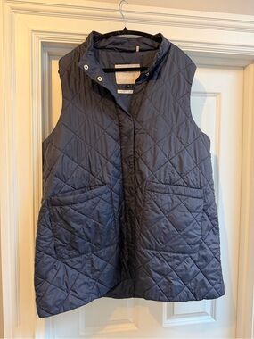 Barbour Women's Navy Quilted Vest- Size 1x